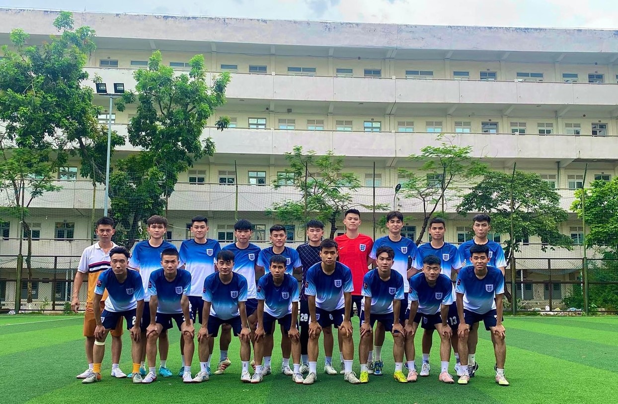      Đội tuyển bóng đá nam sinh viên Trường Đại học GTVT giành quyền tham dự Giải bóng đá Sinh viên toàn quốc SV Champions League năm 2022