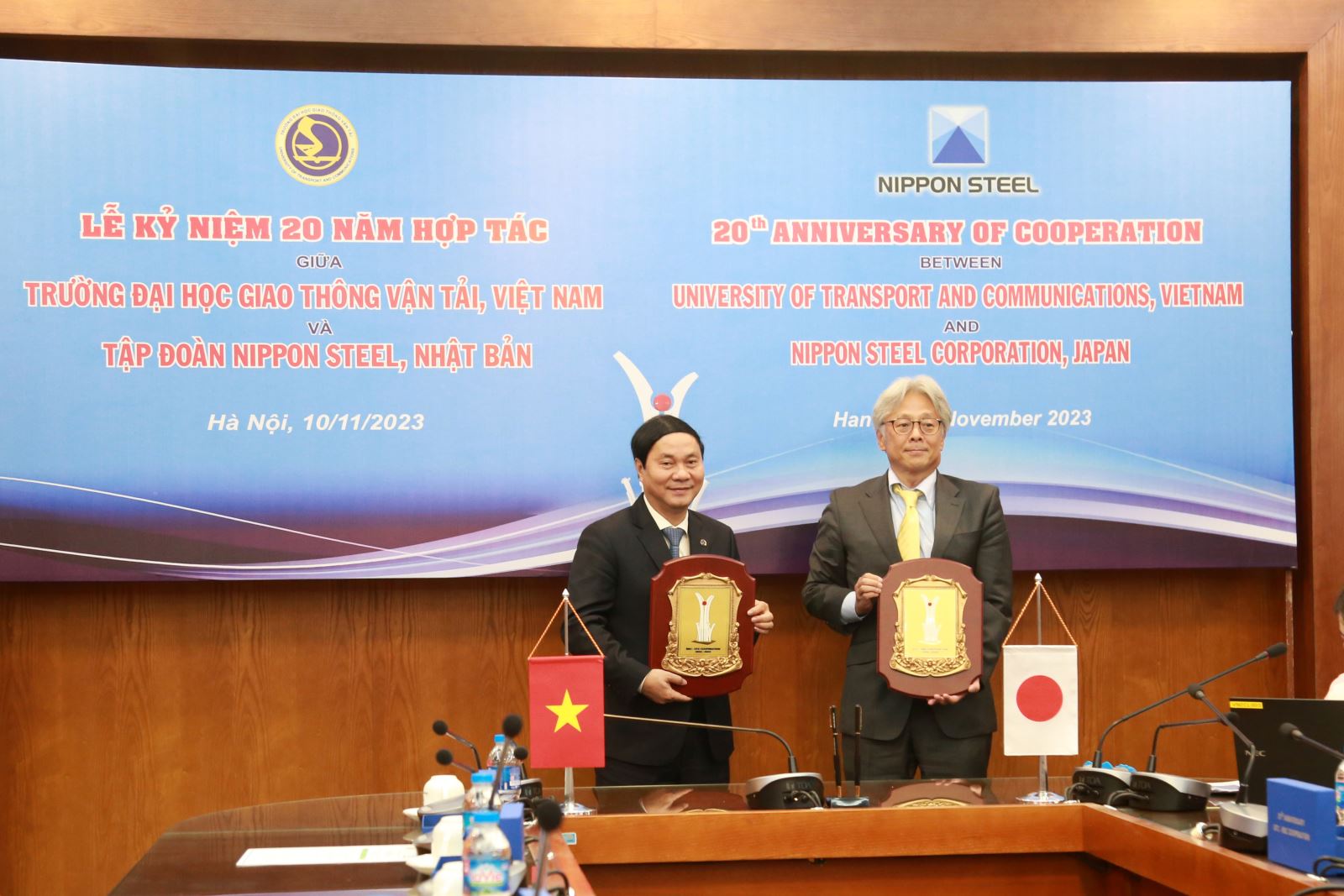 Kỷ niệm 20 năm quan hệ hợp tác giữa Trường ĐHGTVT và Tập đoàn Nippon Steel, Nhật Bản