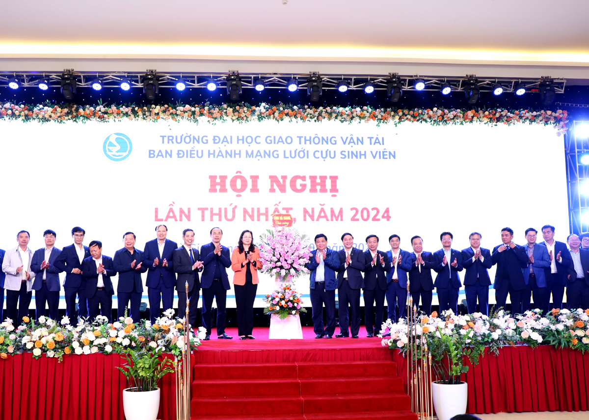 Hội nghị triển khai công tác năm 2024 của Ban Điều hành mạng lưới cựu sinh viên Trường Đại học Giao thông vận tải