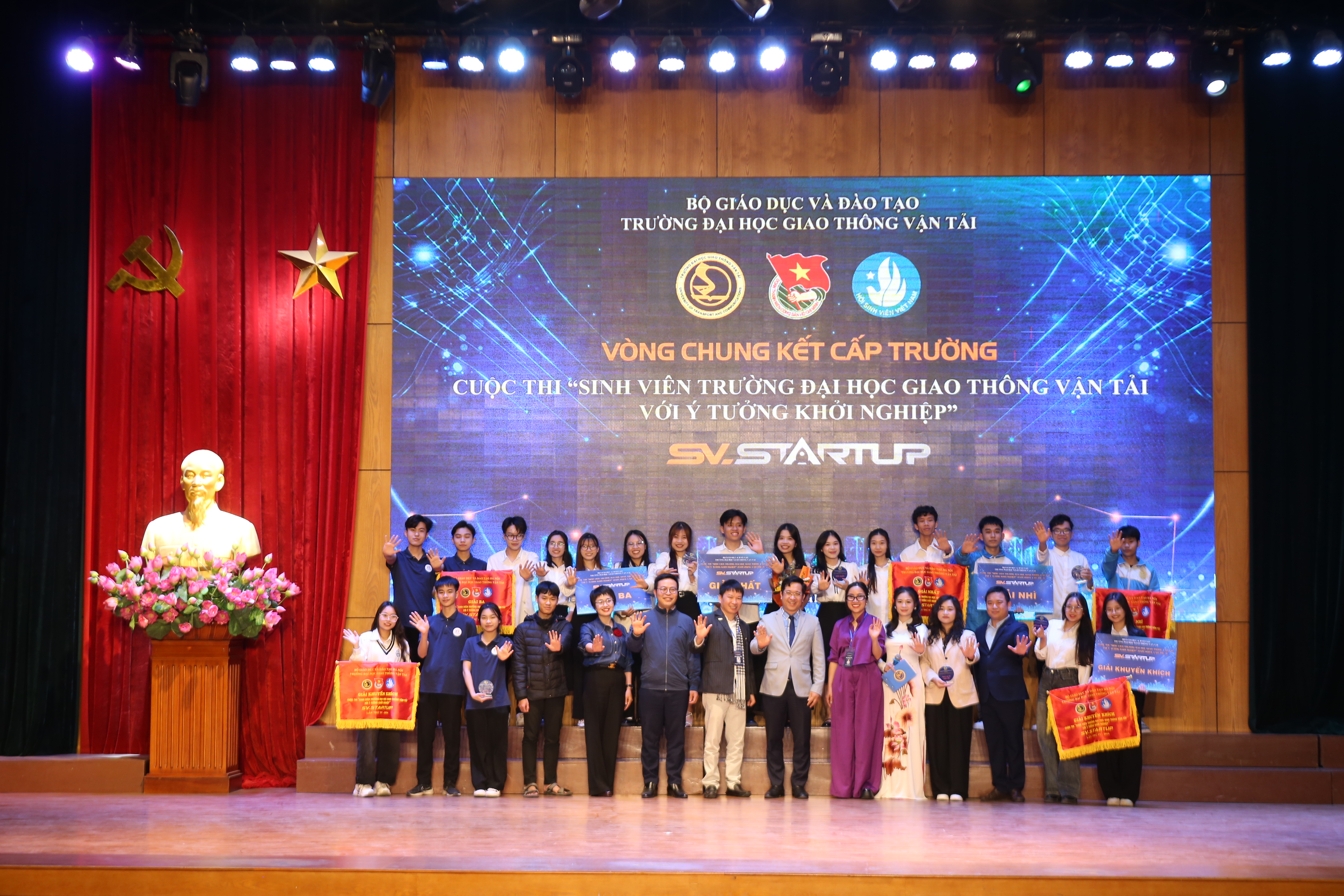 Chung kết cuộc thi ‘Sinh viên Trường Đại học Giao thông Vận tải với ý tưởng khởi nghiệp’ lần thứ IV