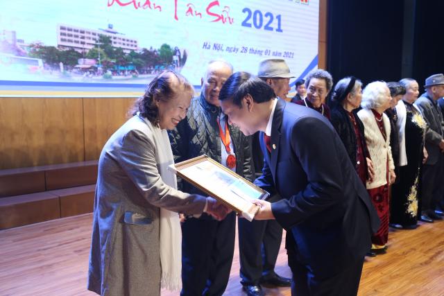 Gặp mặt cán bộ hưu trí xuân Tân Sửu 2021