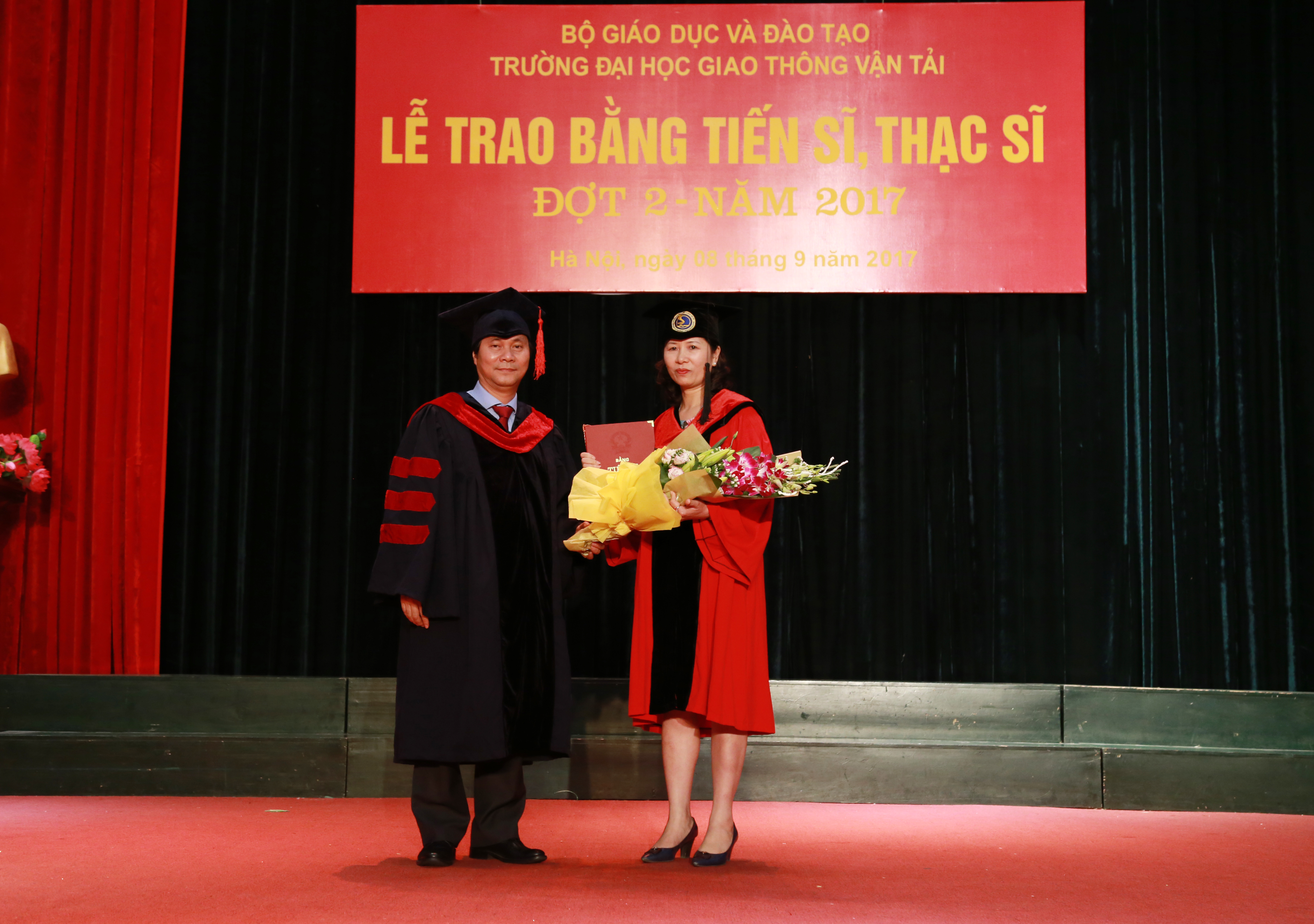 Lễ trao bằng Tiến sĩ, Thạc sĩ đợt 2 năm 2017