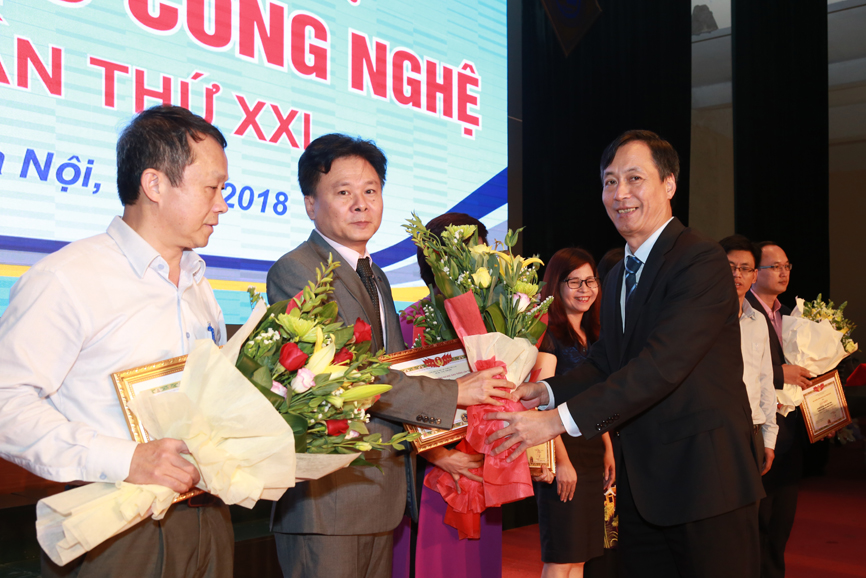 Giải sinh viên khỏe năm 2014