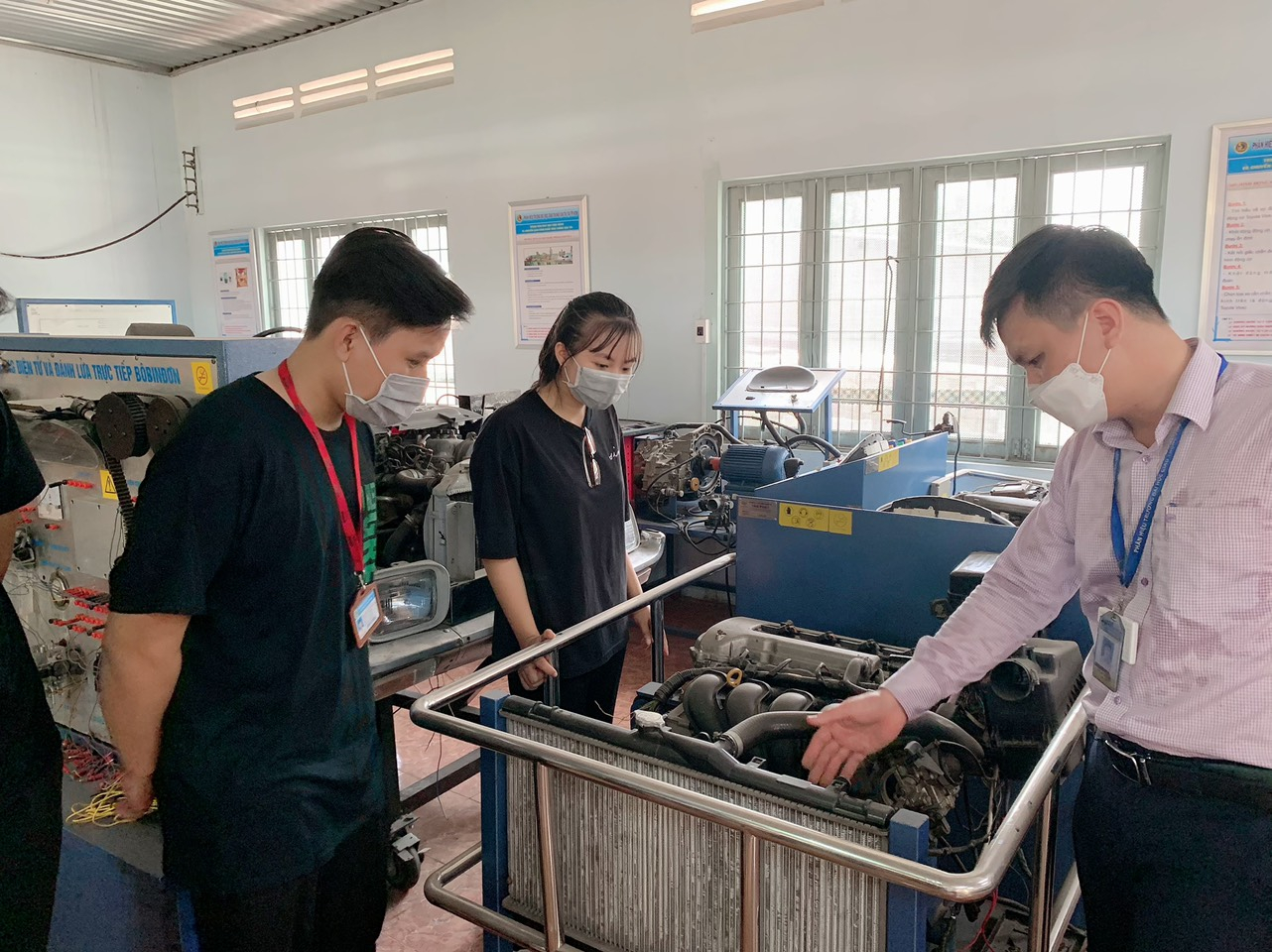Những mô hình do sinh viên ngành Kỹ thuật Ô tô UTC2 thực hiện